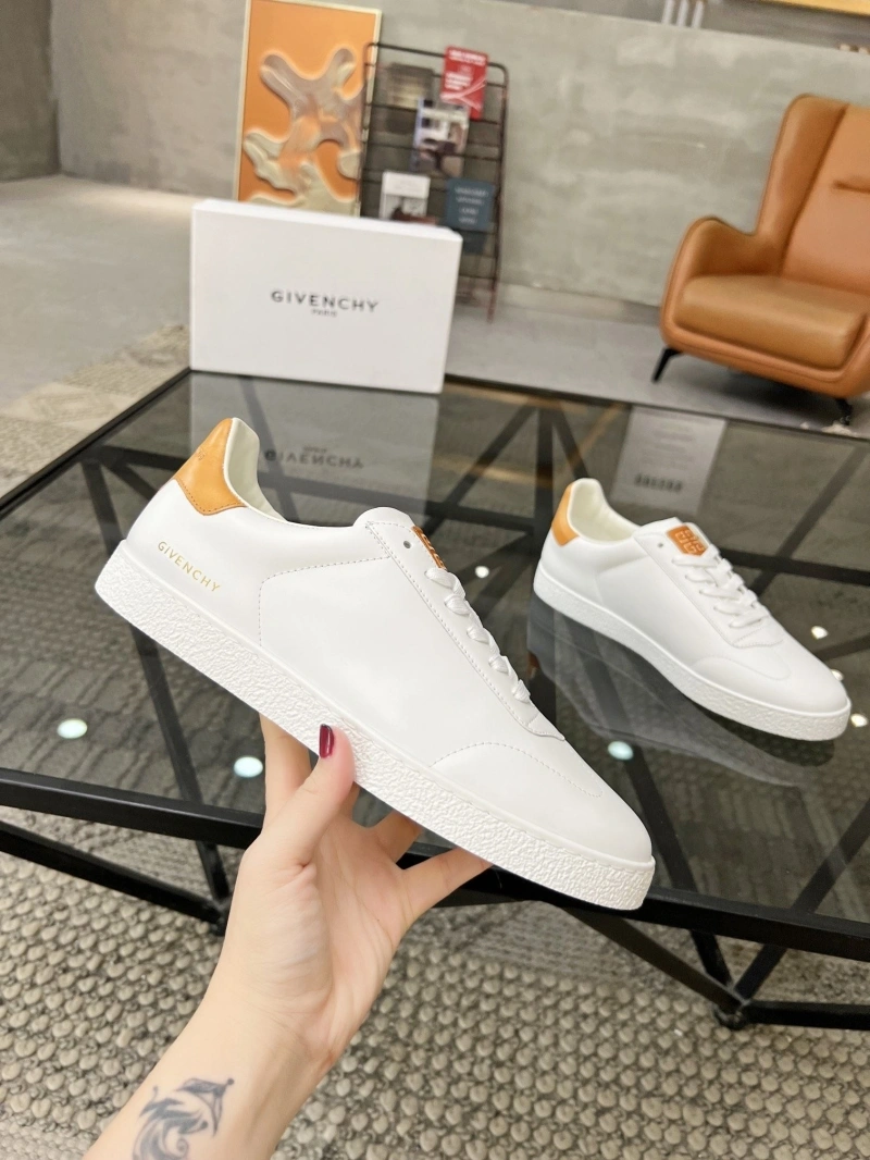Durable Gxvxnchy Sneakers 154116
