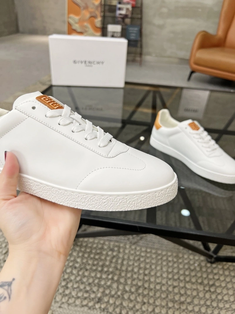 Durable Gxvxnchy Sneakers 154116