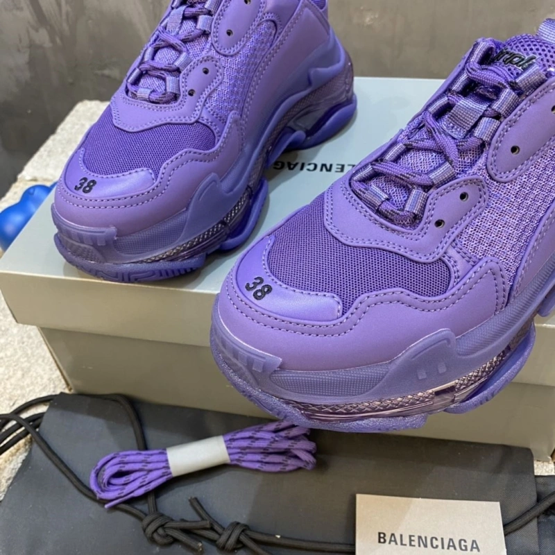Sleek Bxlxnciaga Sneakers 110023