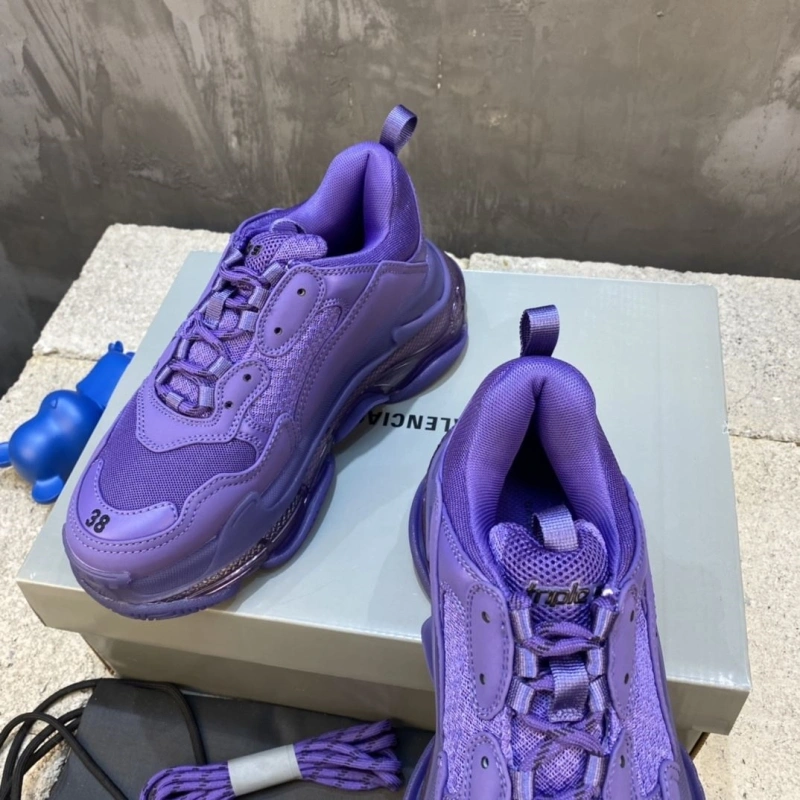 Sleek Bxlxnciaga Sneakers 110023