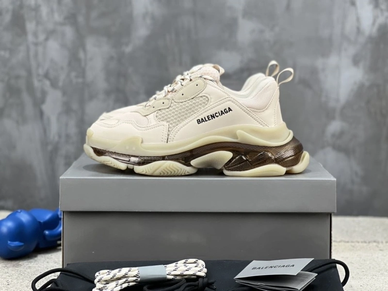 Trendsetting Bxlxnciaga Sneakers 110018