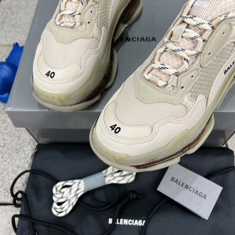 Trendsetting Bxlxnciaga Sneakers 110018