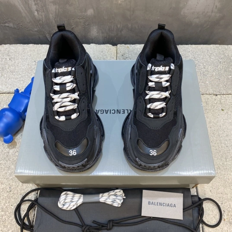 Sleek Bxlxnciaga Sneakers 110004