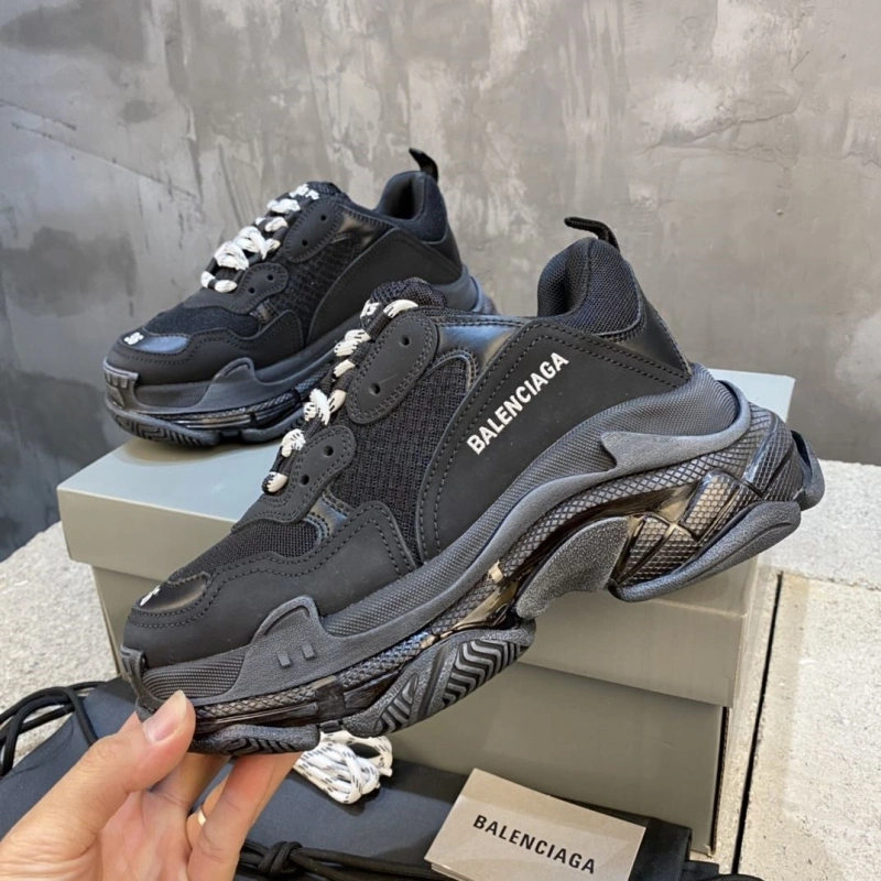 Sleek Bxlxnciaga Sneakers 110004