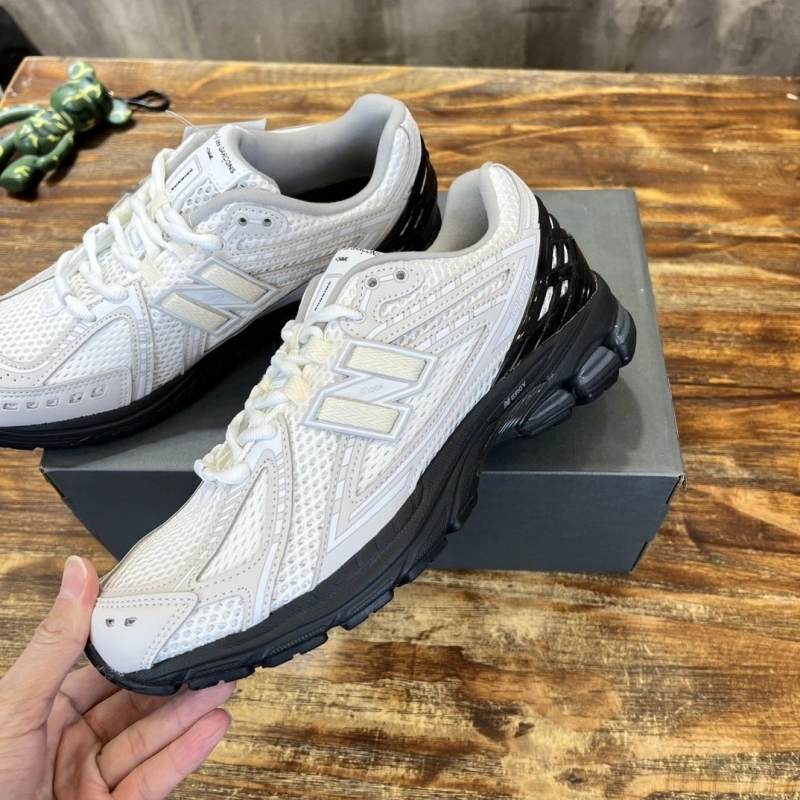 Bright Othxr Sneakers 216055