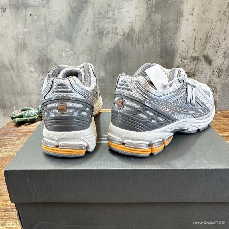 Sleek Othxr Sneakers 216046