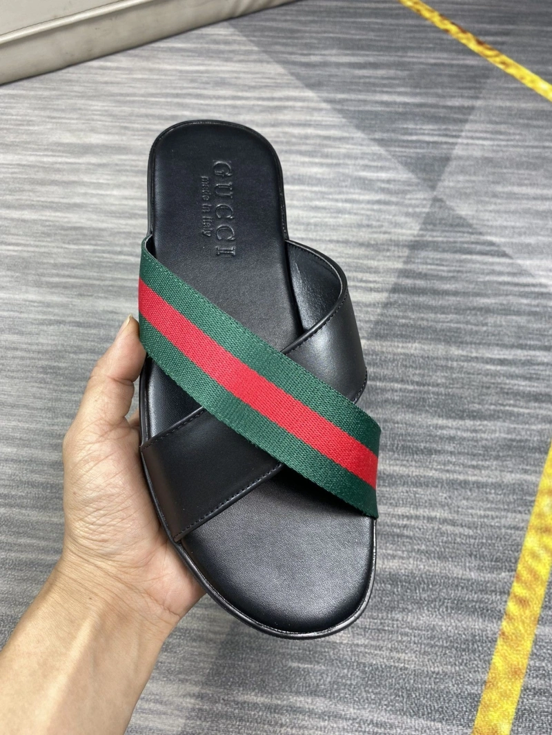 Minimalist Gxccx Slippers 164127