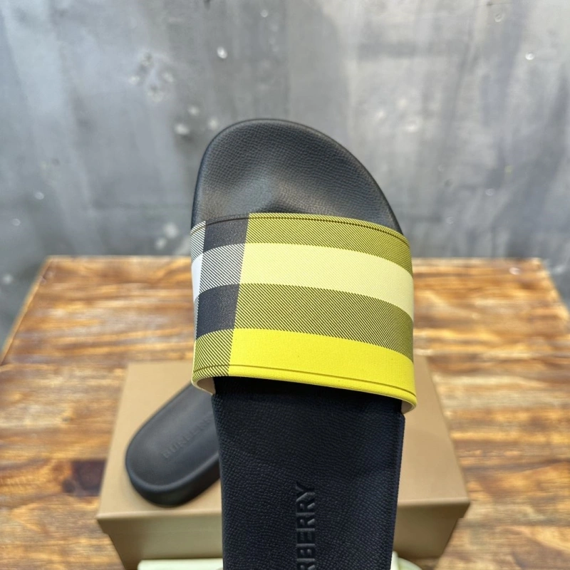 Bxrbxrry Slippers ModernLook 115427