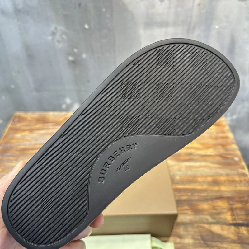 Bxrbxrry Slippers ModernLook 115427