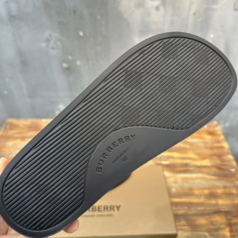 Bxrbxrry Slippers Elegant 115422