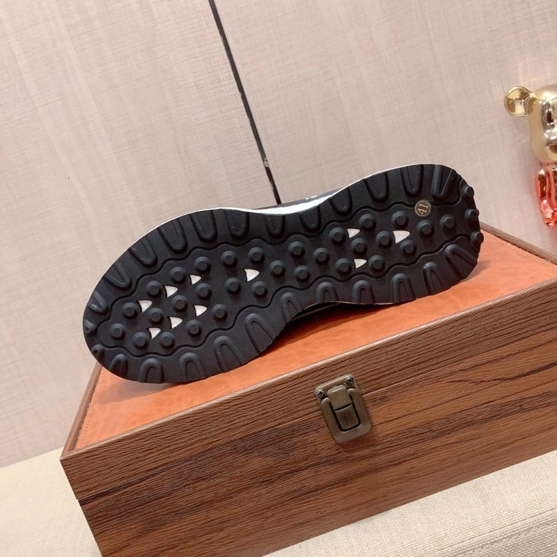 Elegant Gxccx Casual Shoes 163574