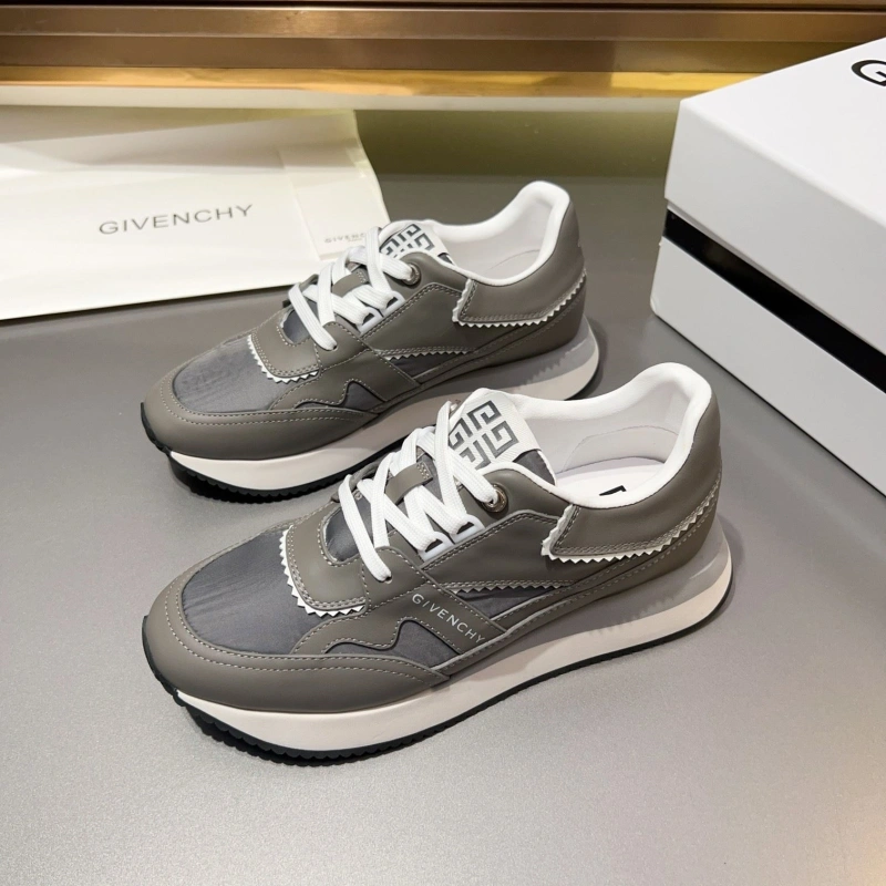 Gxvxnchy Sneakers Flexible 154106