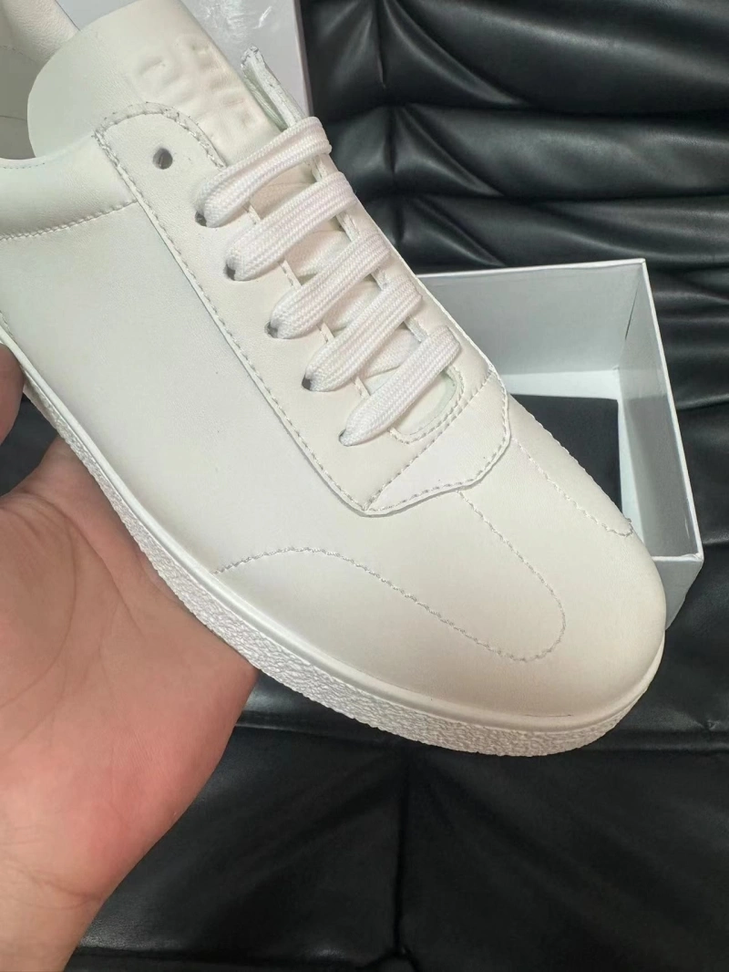 Sophisticated Gxvxnchy Sneakers 154103