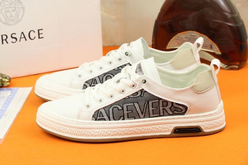 Gxvxnchy Sneakers Classic 154097