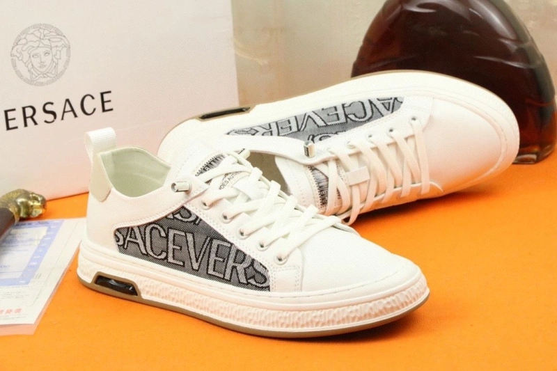 Gxvxnchy Sneakers Classic 154097