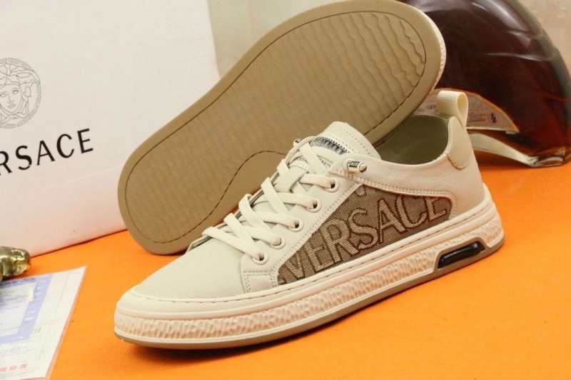 Gxvxnchy Sneakers Stylish 154093