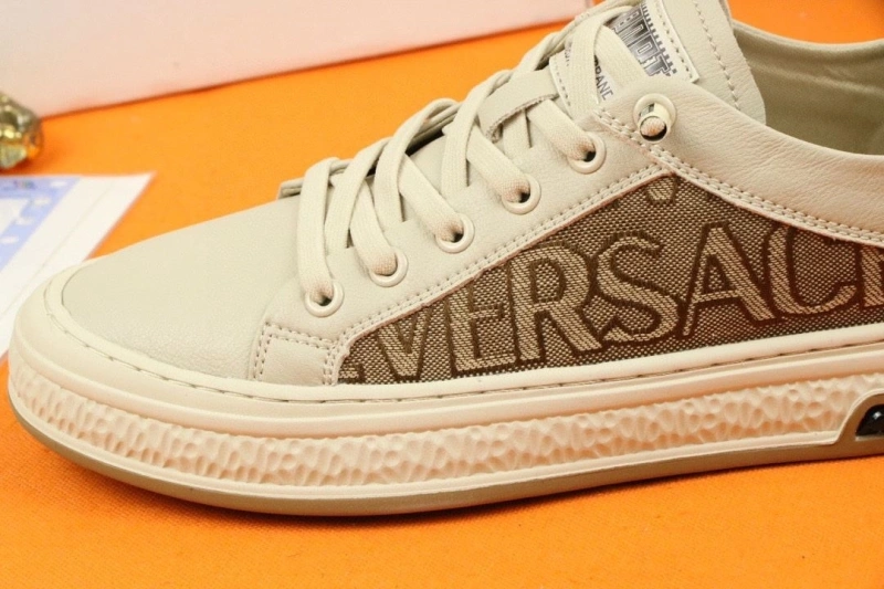 Gxvxnchy Sneakers Stylish 154093