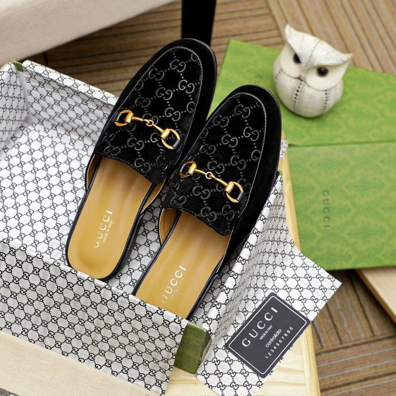 Efficient Gxccx Slippers 164123