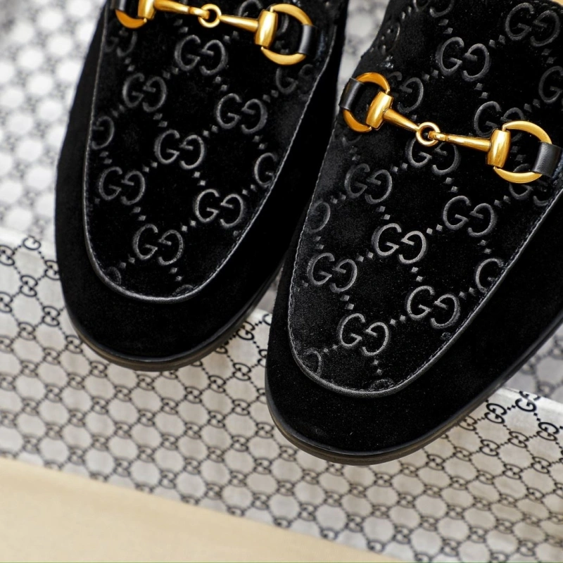 Efficient Gxccx Slippers 164123
