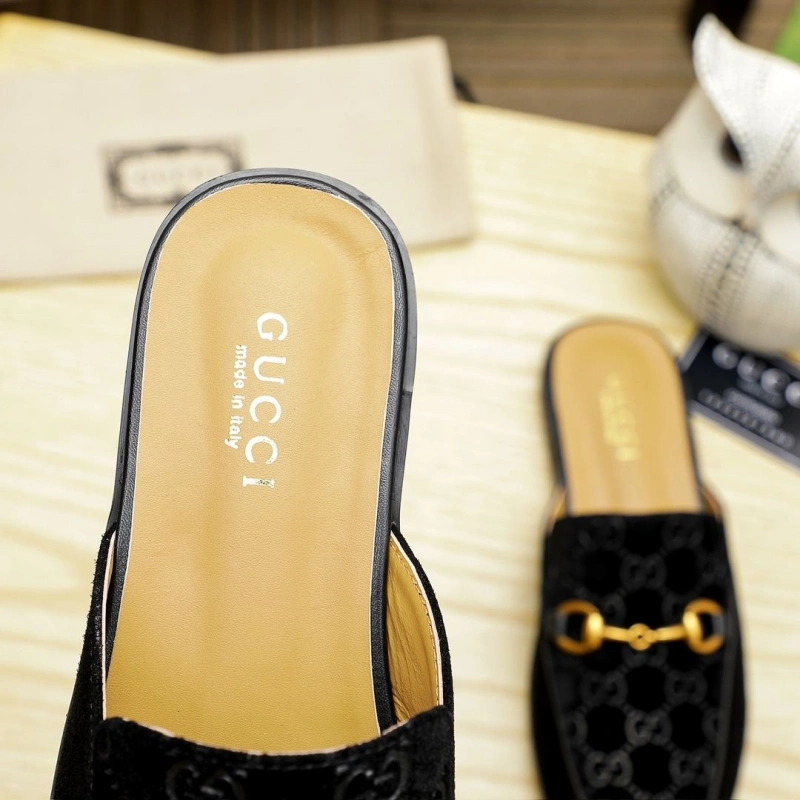 Efficient Gxccx Slippers 164123