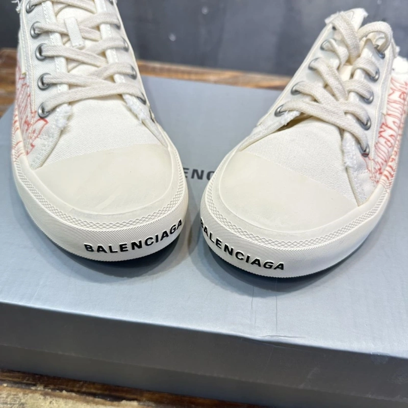 Bxlxnciaga Sneakers Vibrant 109993