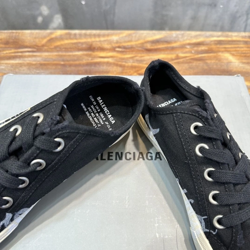StreetReady Bxlxnciaga Sneakers 109991