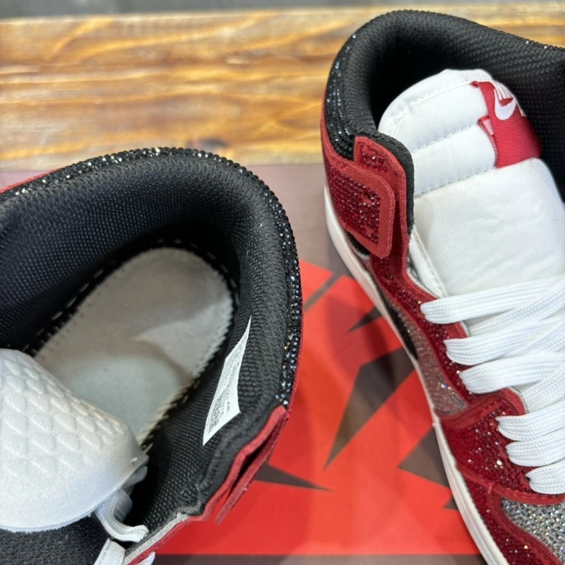Vibrant Nxkx Sneakers 199549