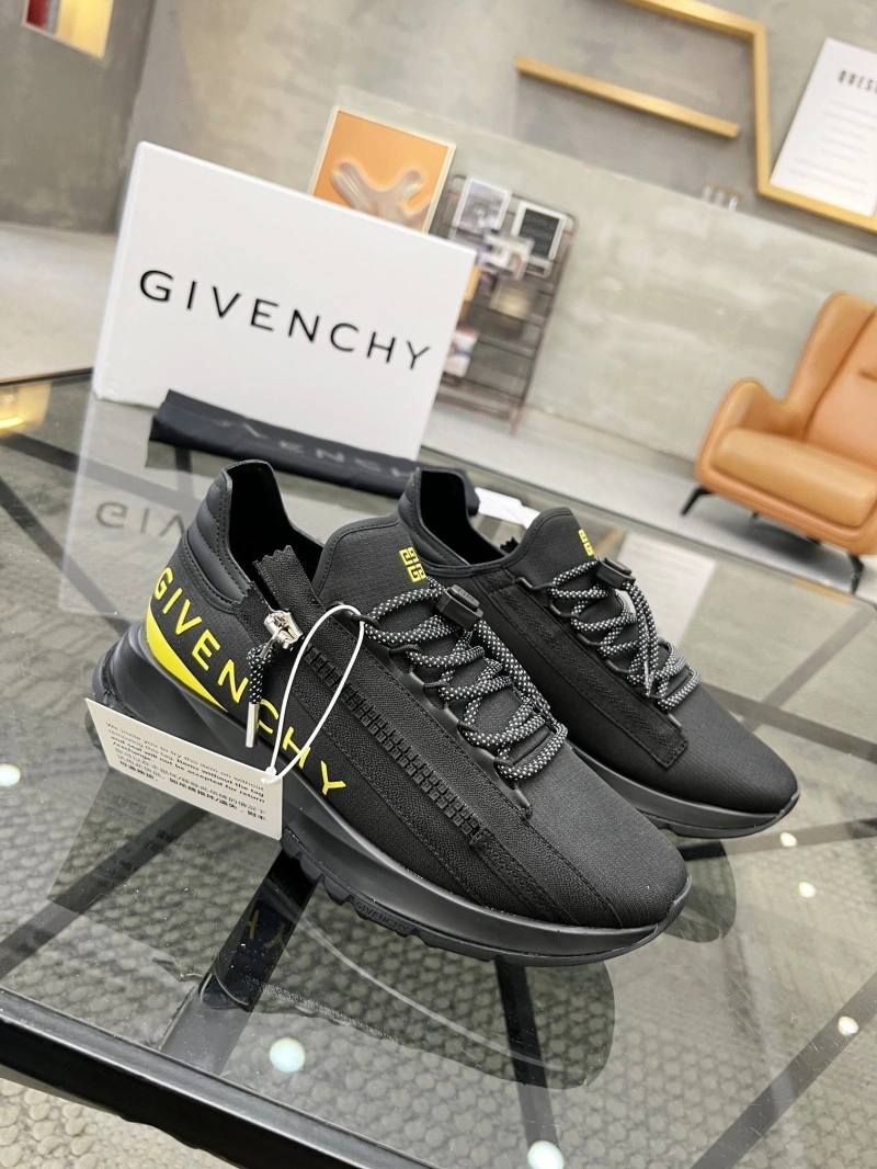 TopPick Gxvxnchy Sneakers 154087
