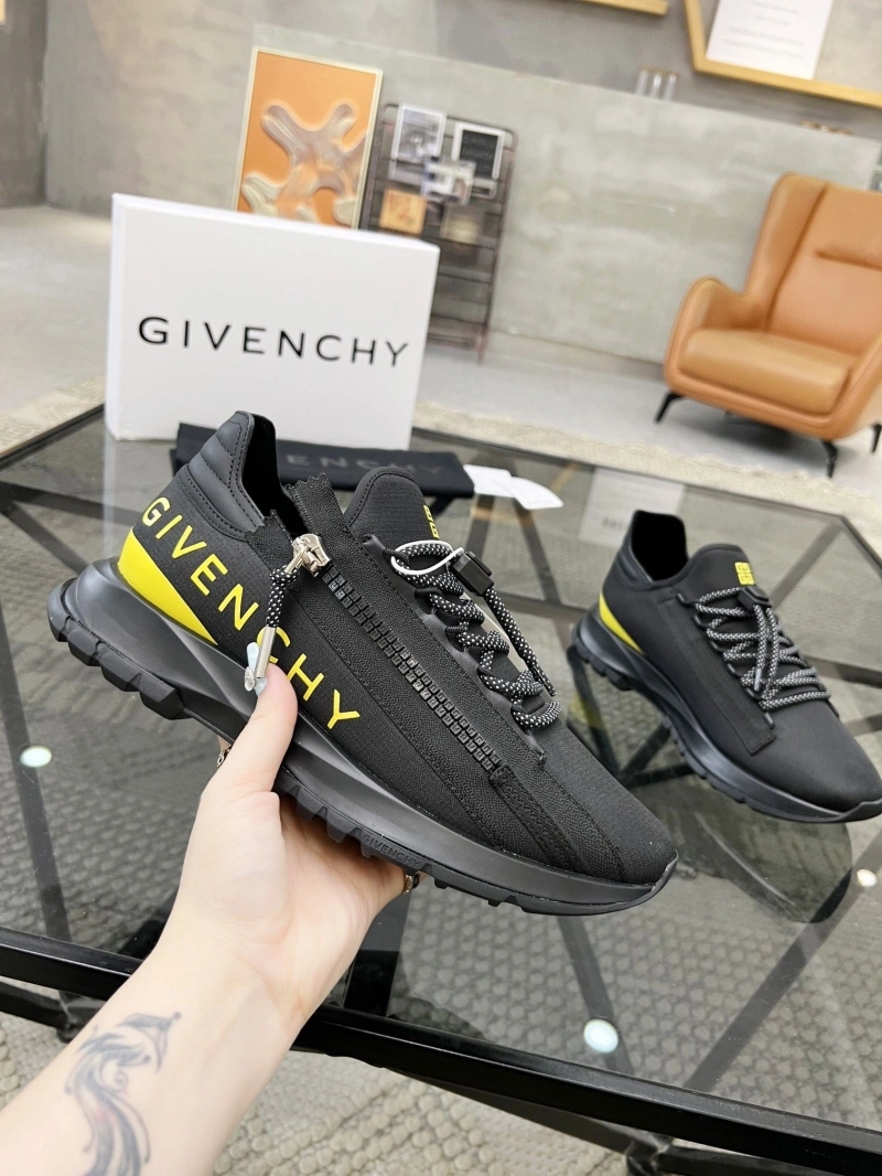 TopPick Gxvxnchy Sneakers 154087