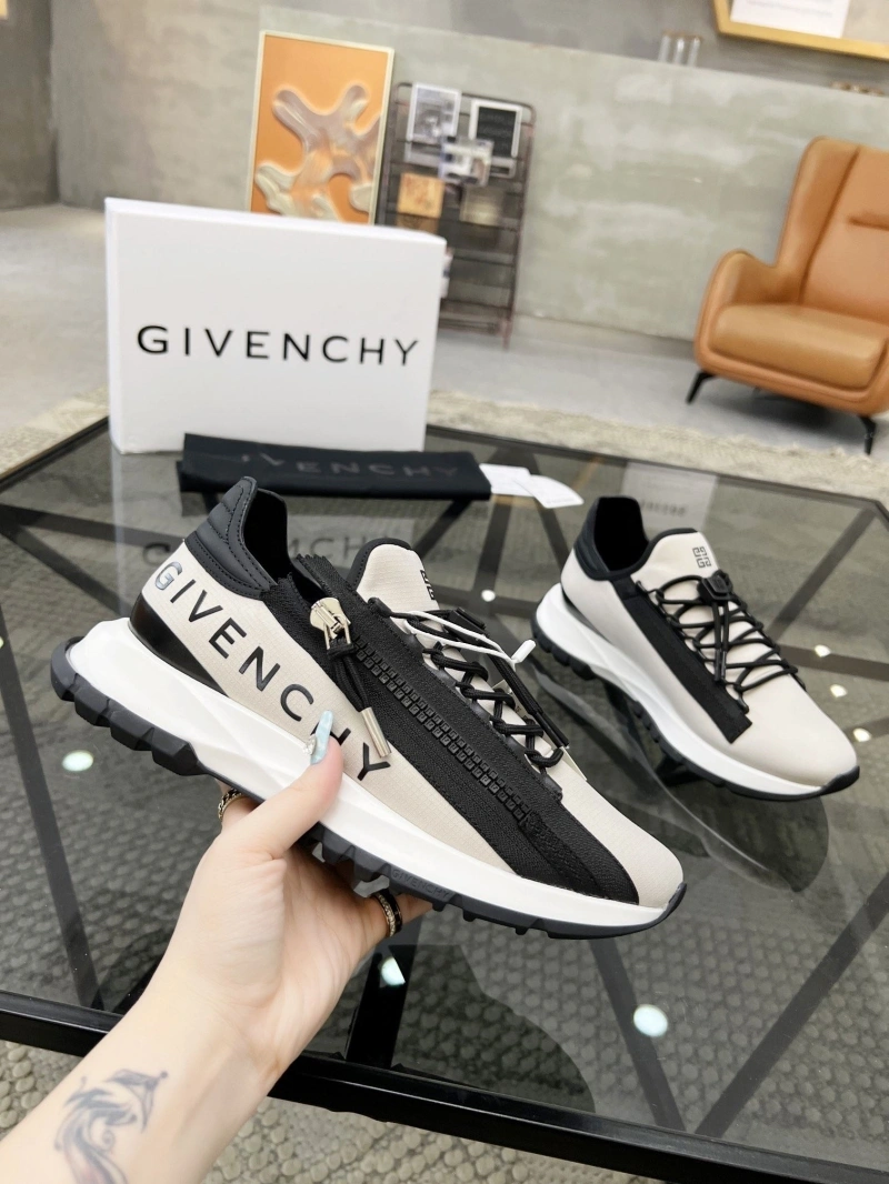 UrbanStyle Gxvxnchy Sneakers 154080