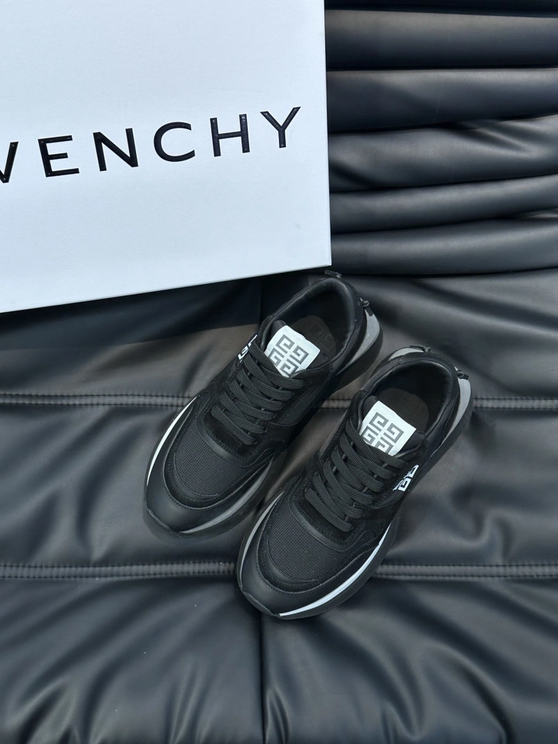 Bold Gxvxnchy Sneakers 154079