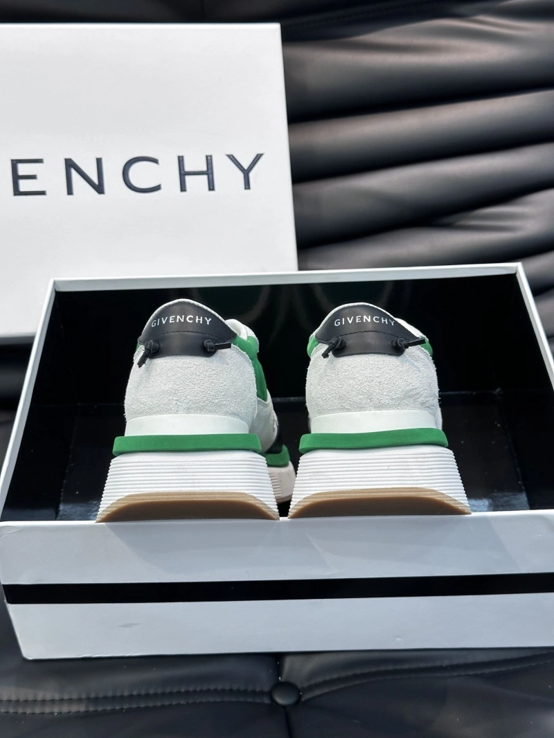Classic Gxvxnchy Sneakers 154089