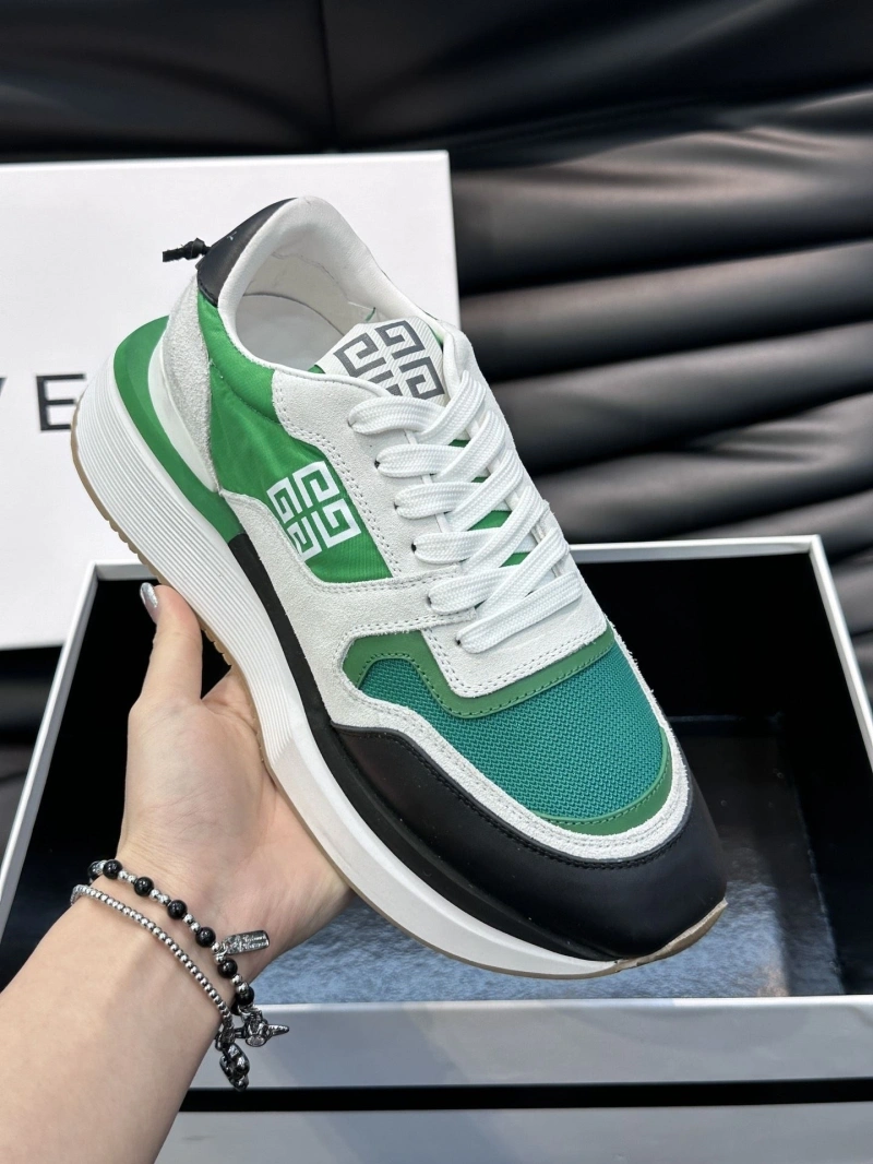 Classic Gxvxnchy Sneakers 154089
