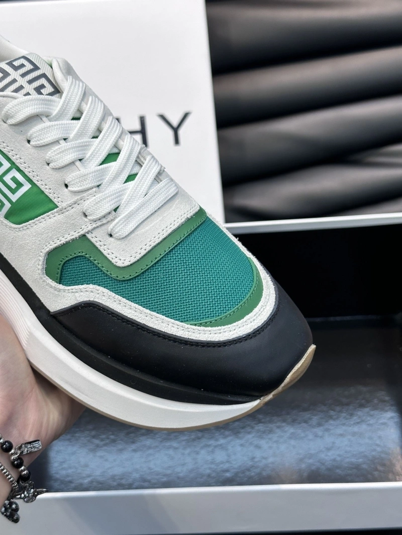 Classic Gxvxnchy Sneakers 154089