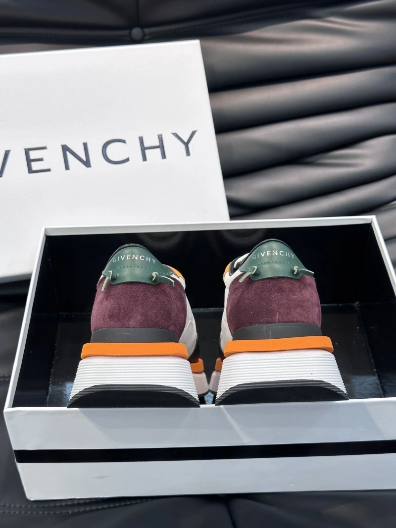 Functional Gxvxnchy Sneakers 154081