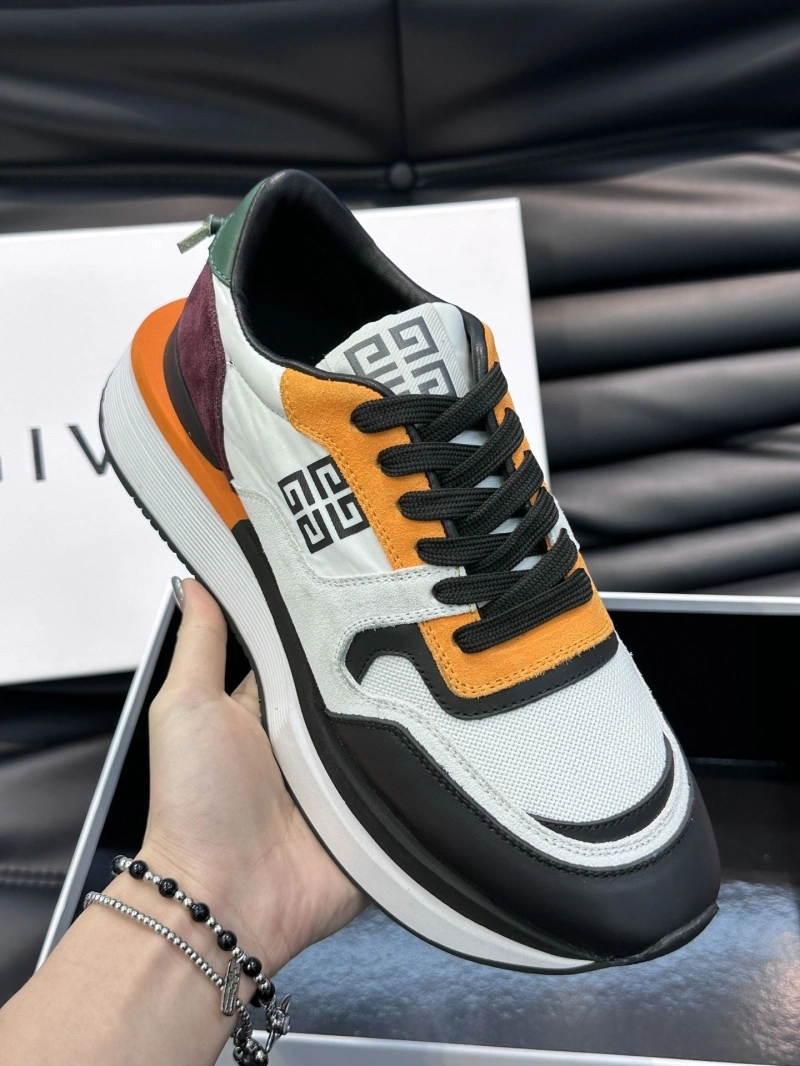 Functional Gxvxnchy Sneakers 154081