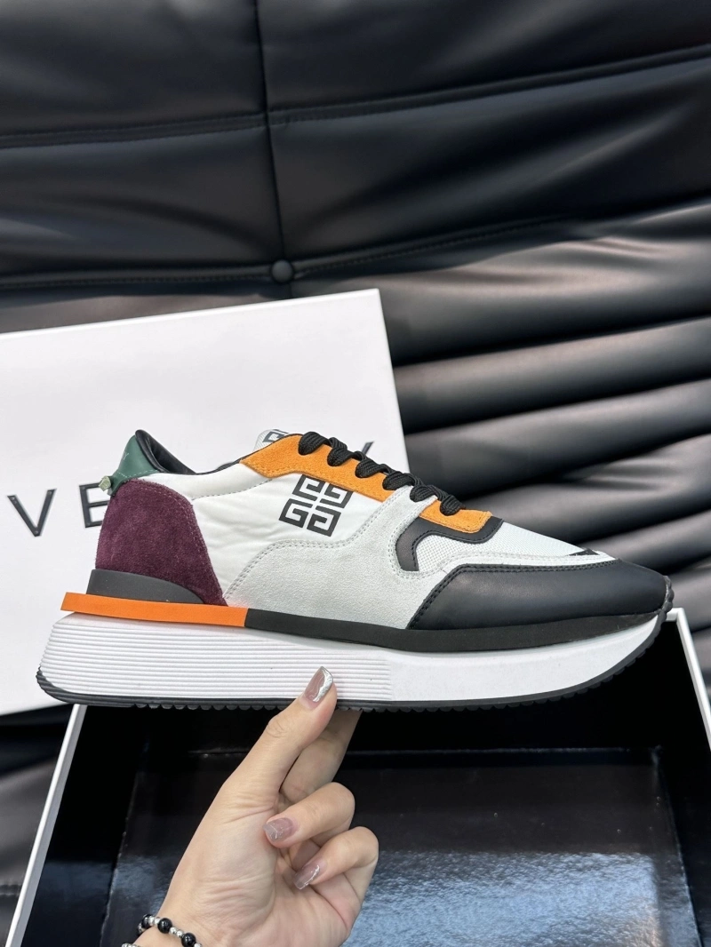 Functional Gxvxnchy Sneakers 154081