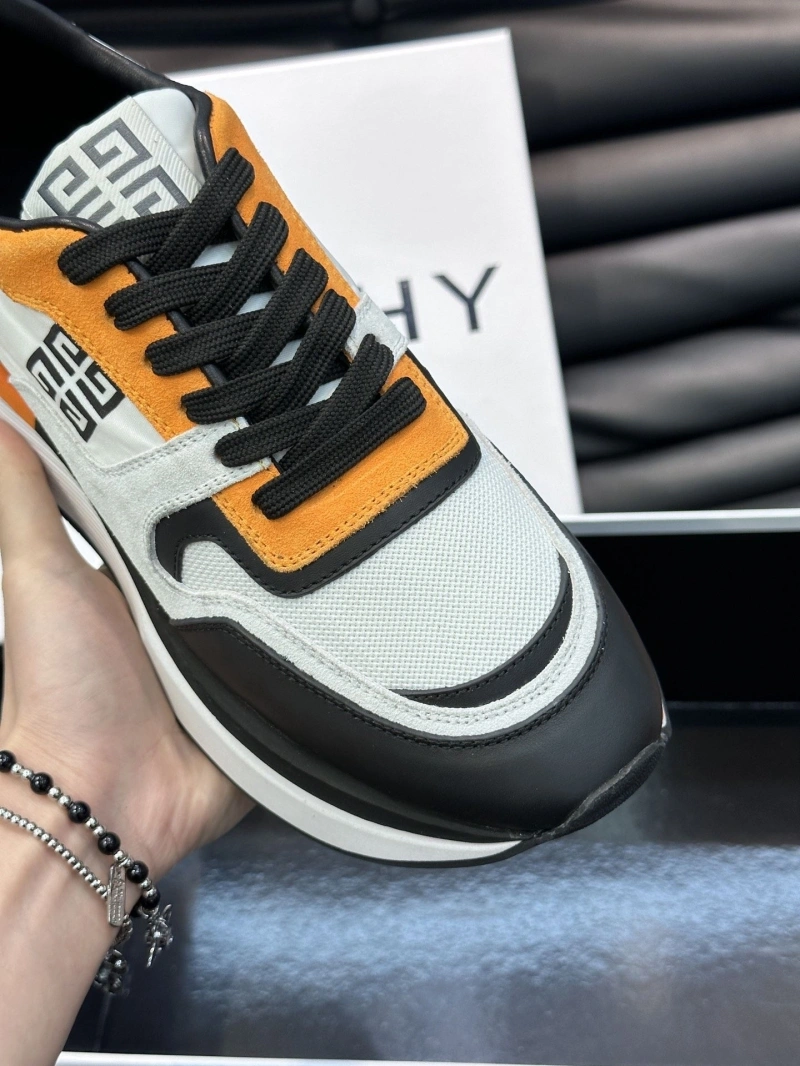 Functional Gxvxnchy Sneakers 154081
