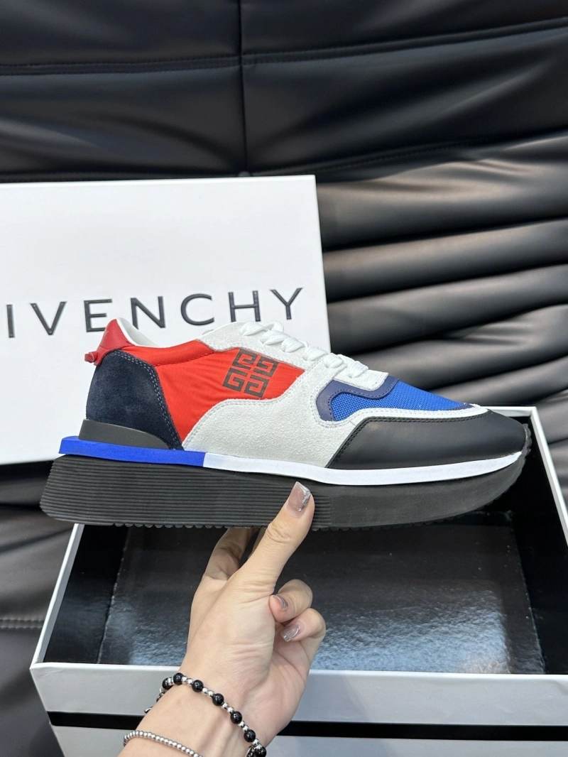Gxvxnchy Sneakers EyeCatching 154086