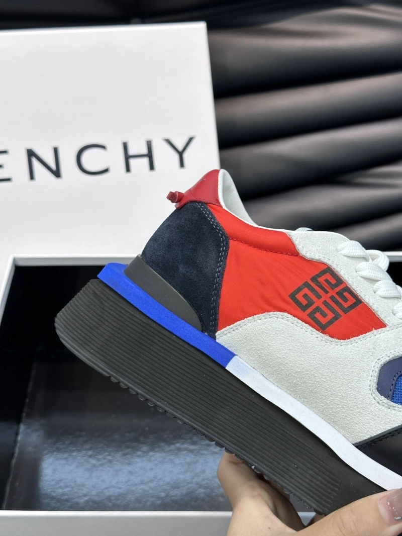 Gxvxnchy Sneakers EyeCatching 154086