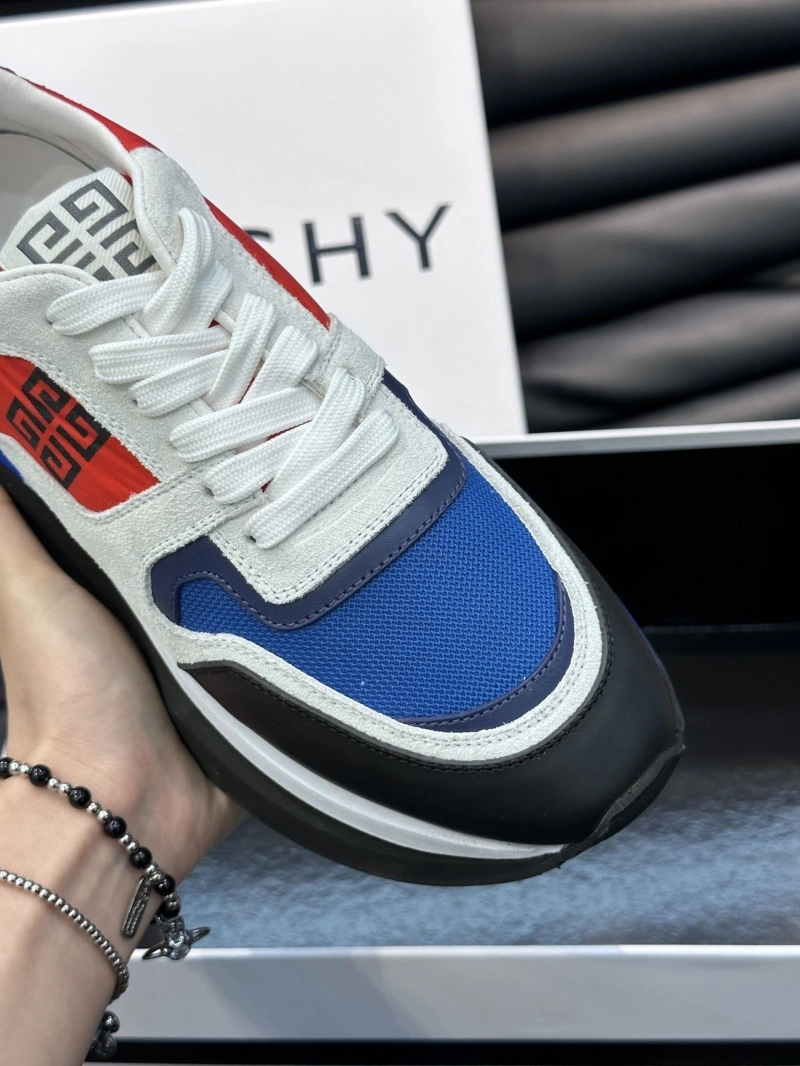Gxvxnchy Sneakers EyeCatching 154086