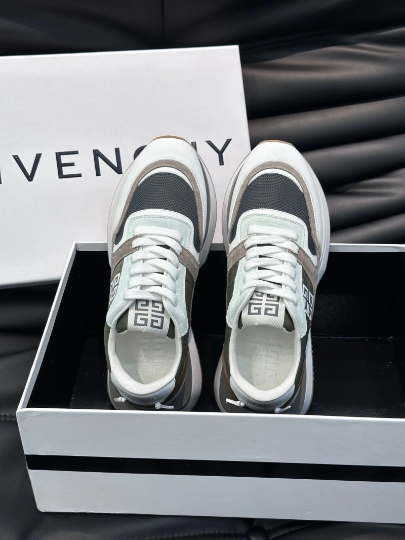 Gxvxnchy Sneakers Classic 154082