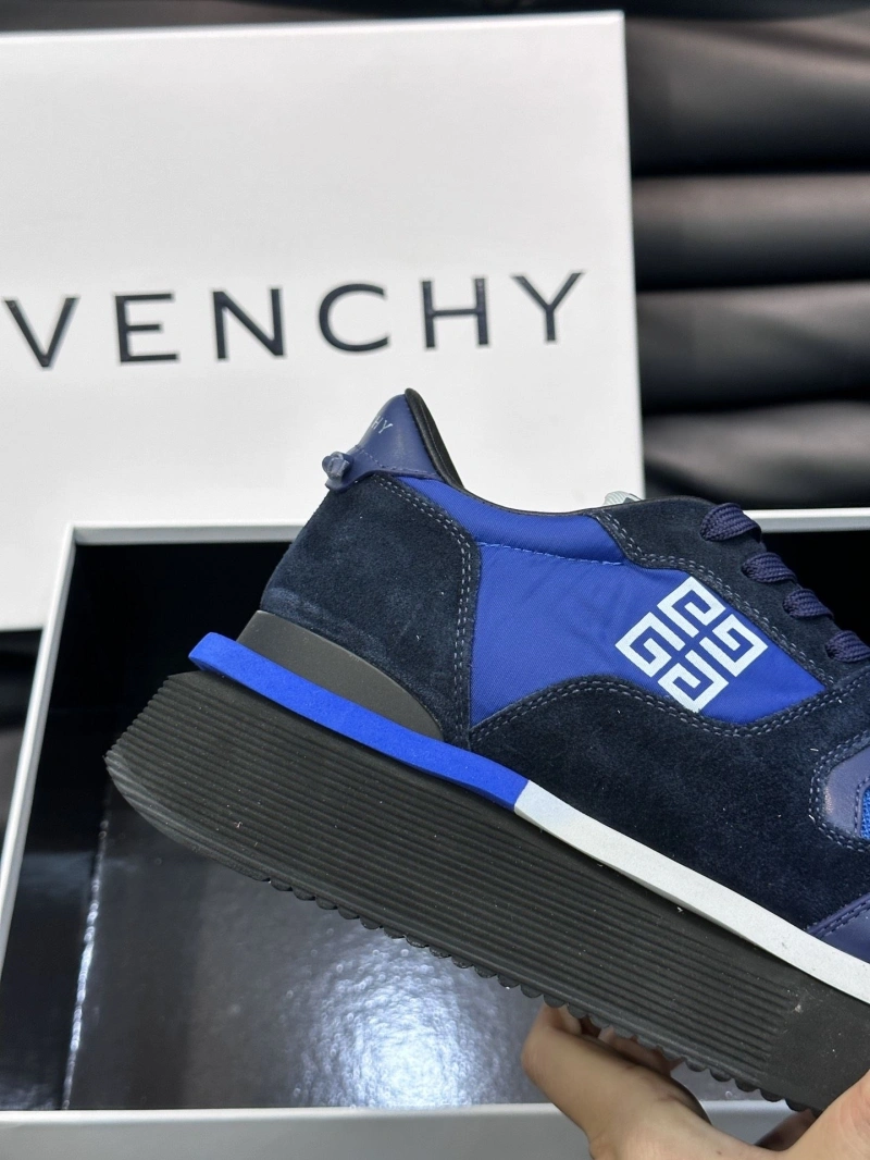 Gxvxnchy Sneakers EasyMatch 154076