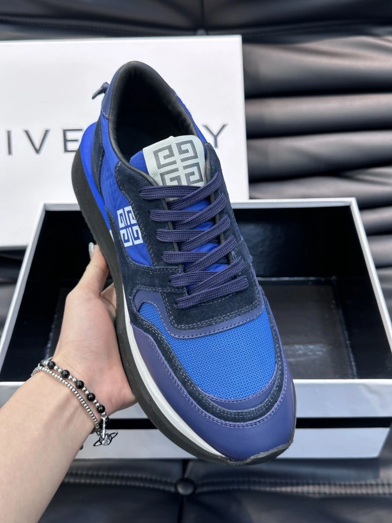 Gxvxnchy Sneakers EasyMatch 154076