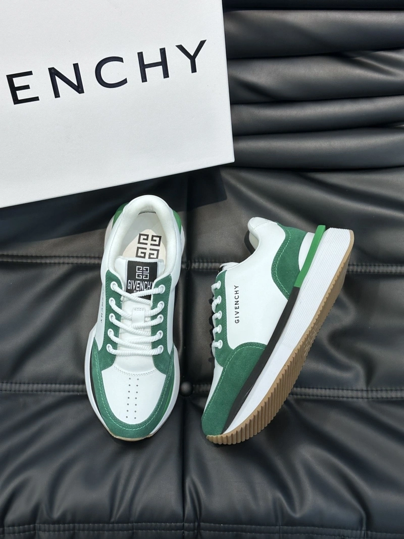 Gxvxnchy Sneakers Classic 154074