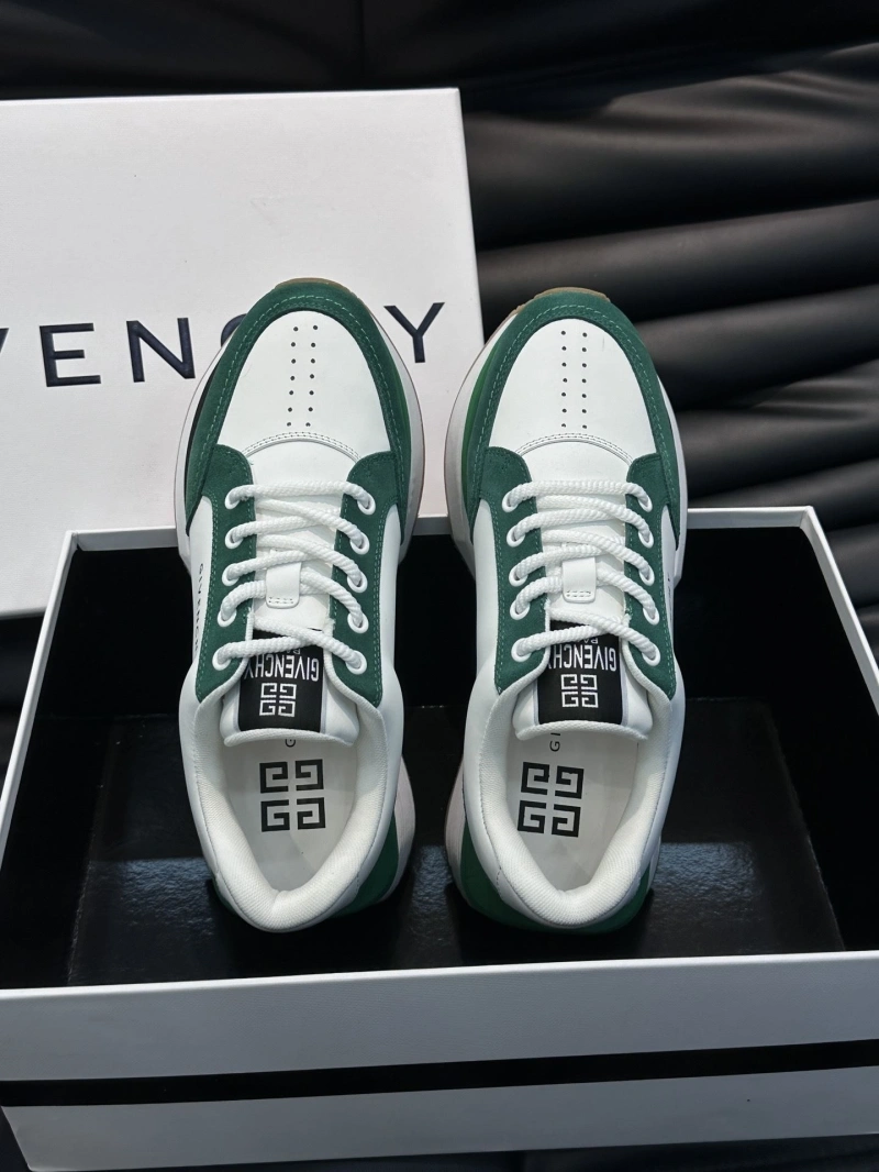 Gxvxnchy Sneakers Classic 154074