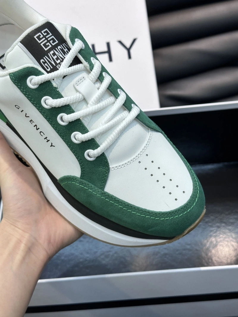 Gxvxnchy Sneakers Classic 154074