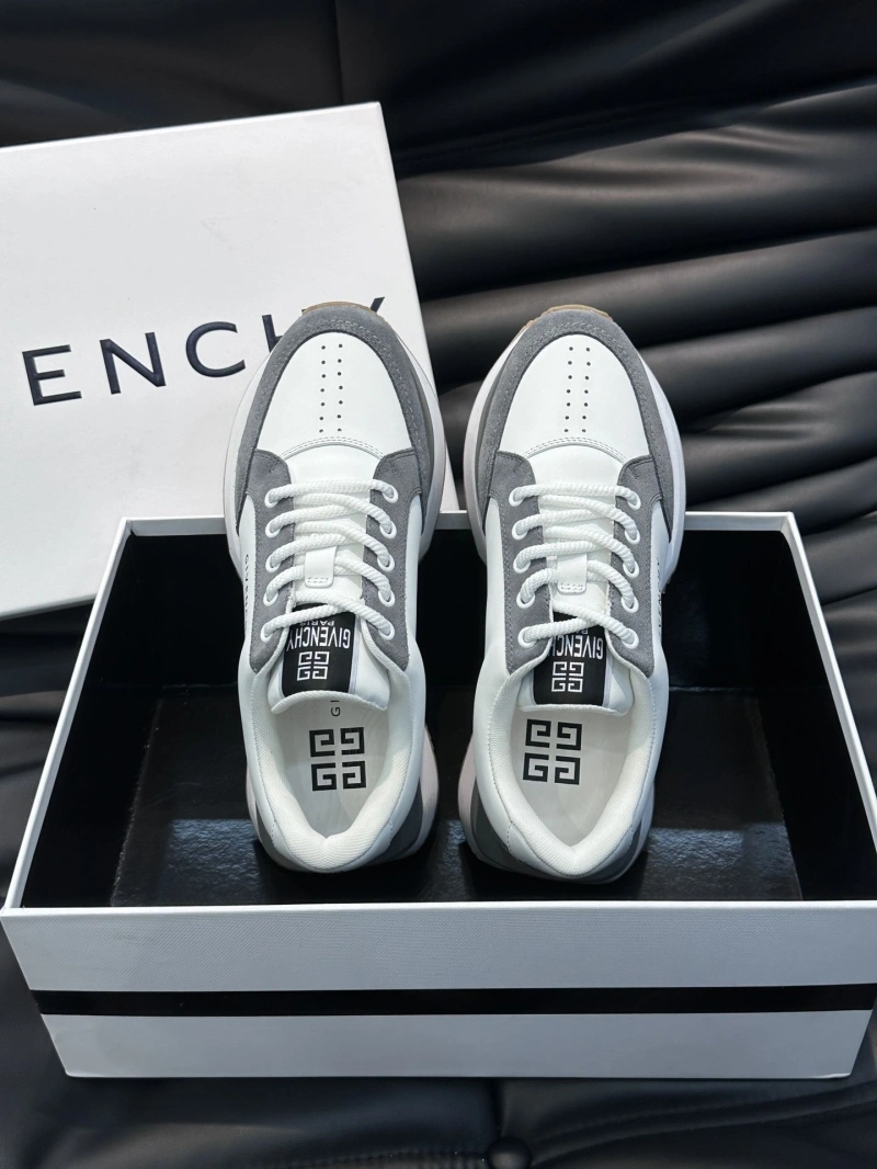 Gxvxnchy Sneakers Modern 154095