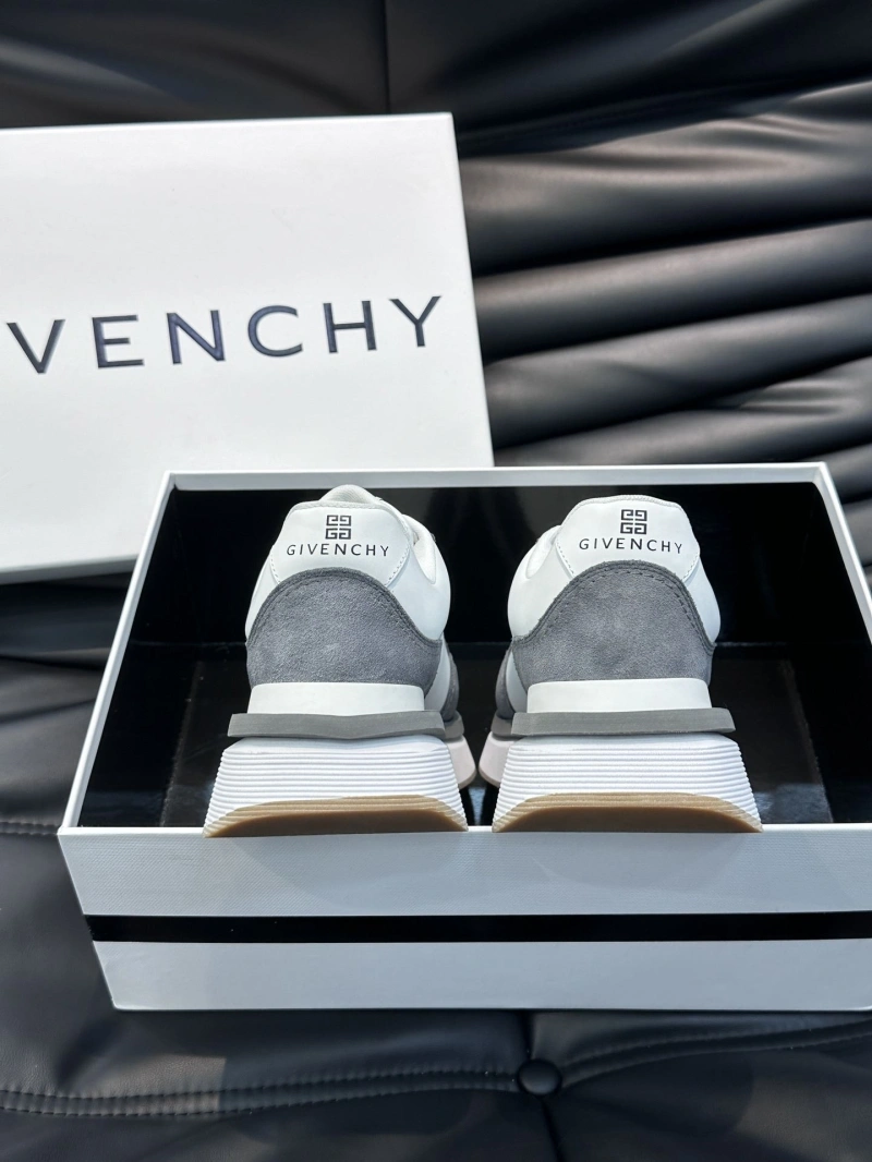 Gxvxnchy Sneakers Modern 154095
