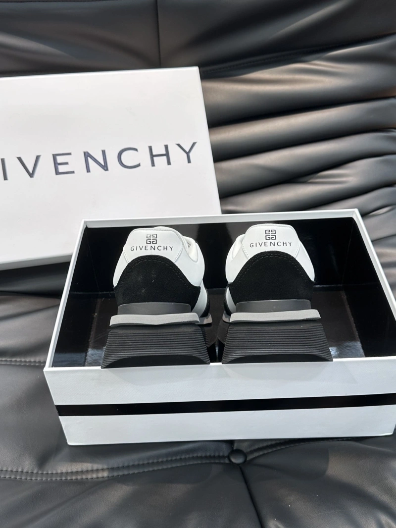 Gxvxnchy Sneakers Fashionable 154091